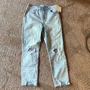 Pistola Distressed Cropped Jeans